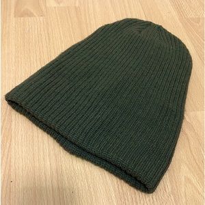 Aldo rib knit beanie with tags